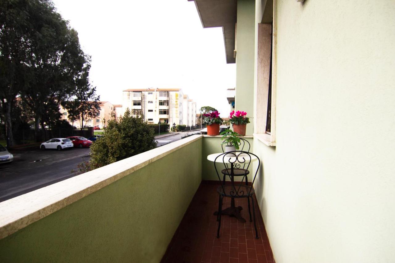 1Km Dalla Torre Appart. Con Balcone E Posto Auto Pisa Exteriör bild