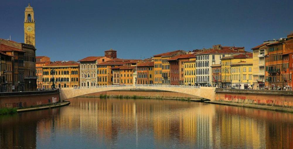 1Km Dalla Torre Appart. Con Balcone E Posto Auto Pisa Exteriör bild